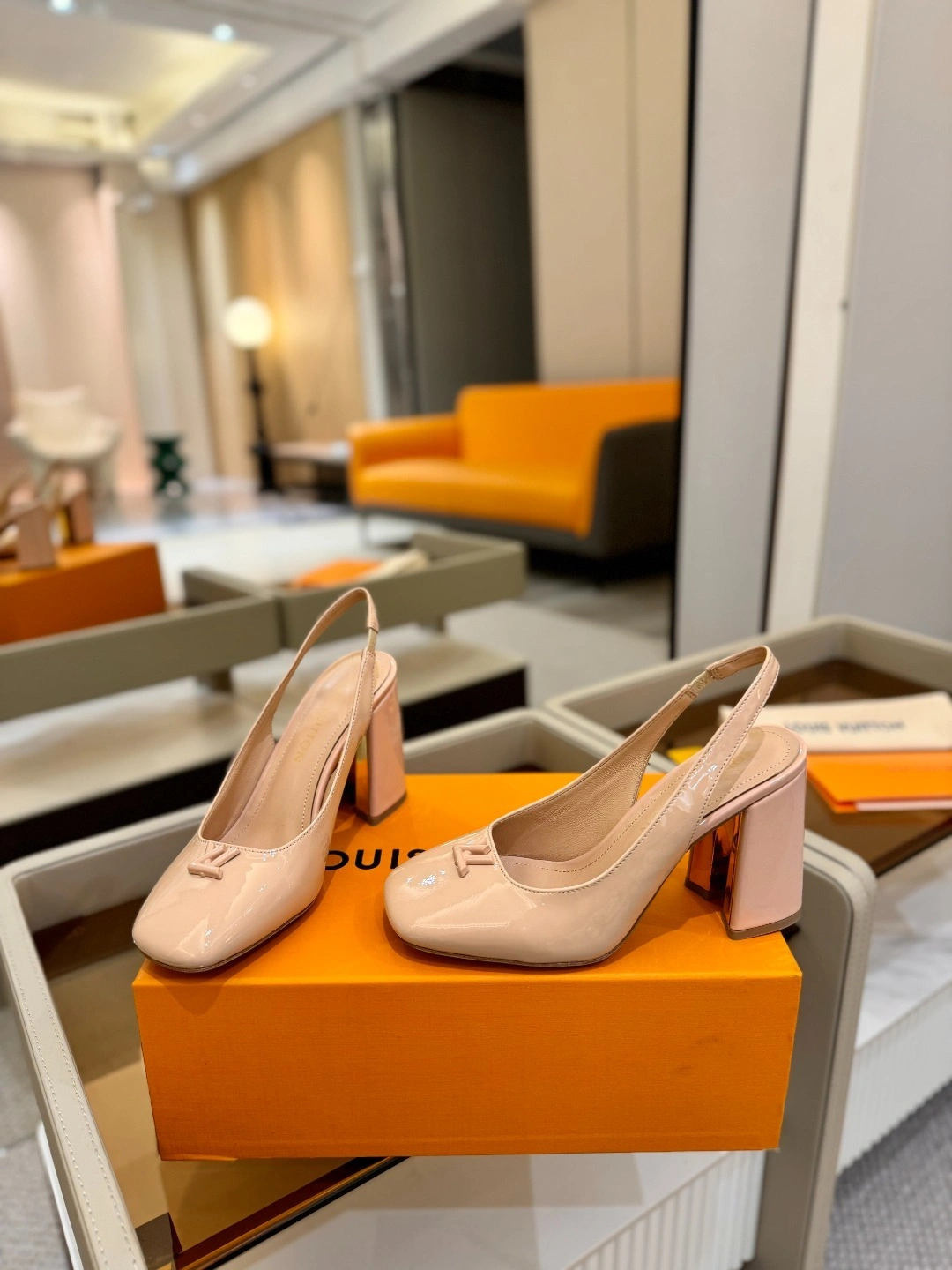 COCO-- 8V 1AGUJP Calfskin goatskin Heel height：8.5CM item:E-X158D4123